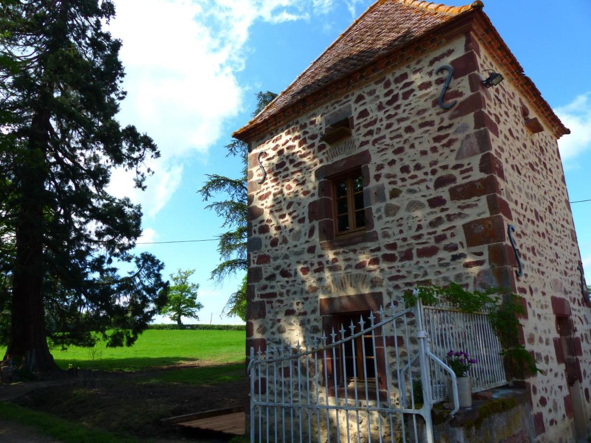L'Abrejou Bed & Breakfast Le Donjon Dış mekan fotoğraf