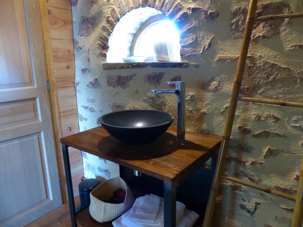 L'Abrejou Bed & Breakfast Le Donjon Dış mekan fotoğraf